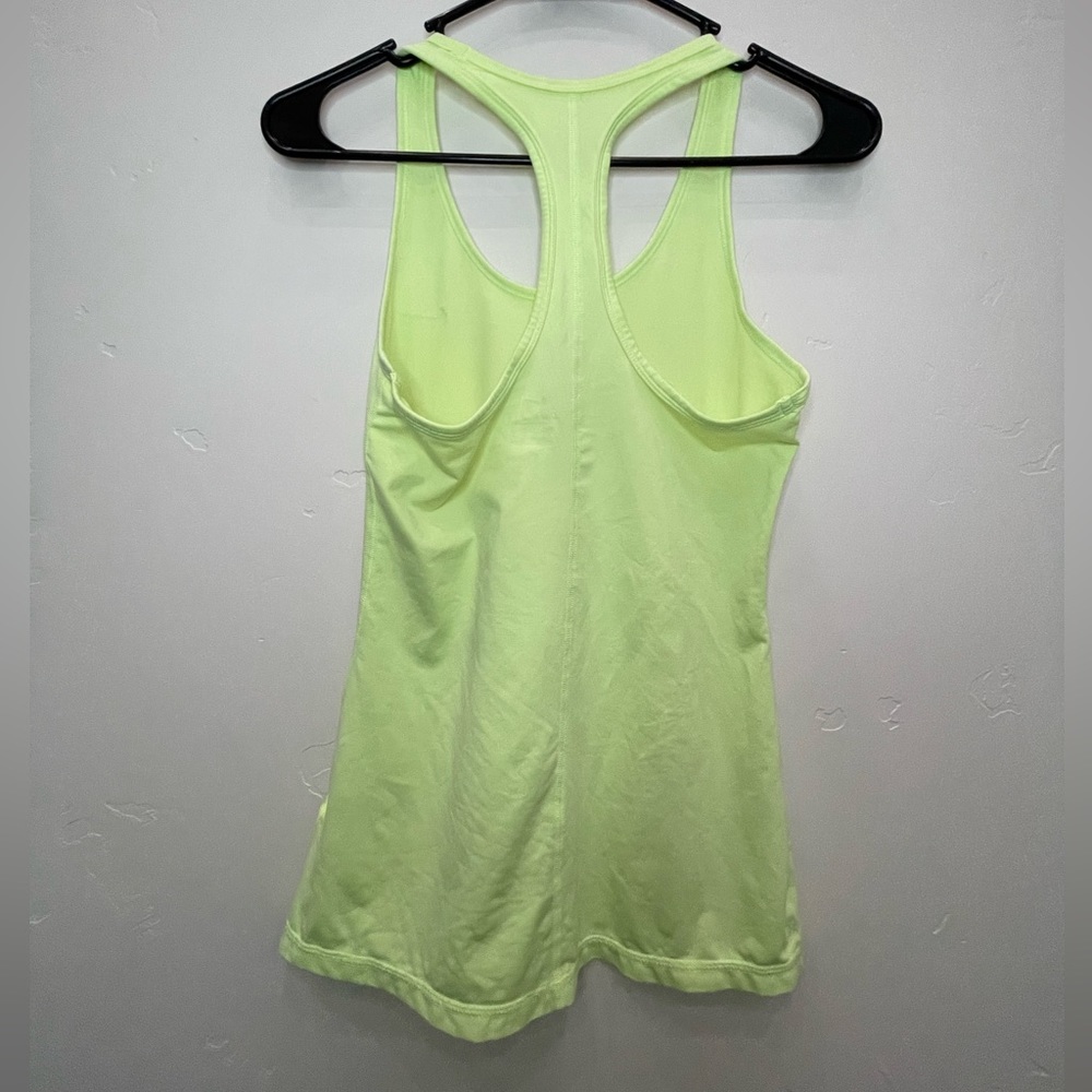 Nike Dri-Fit Razorback Tank Top Size:Small - Picture 2 of 5